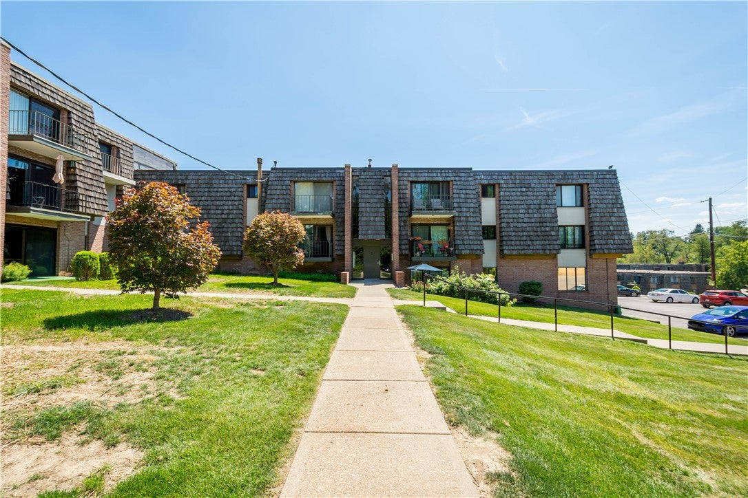734 Forest Green Drive