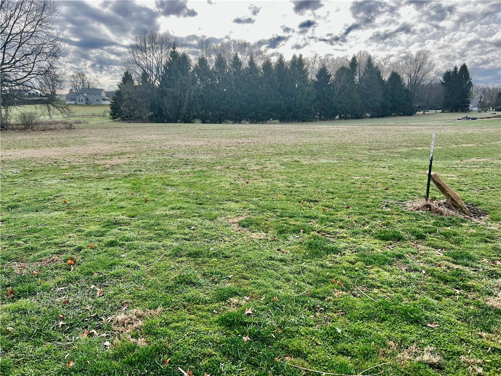 176 Constitution Ave