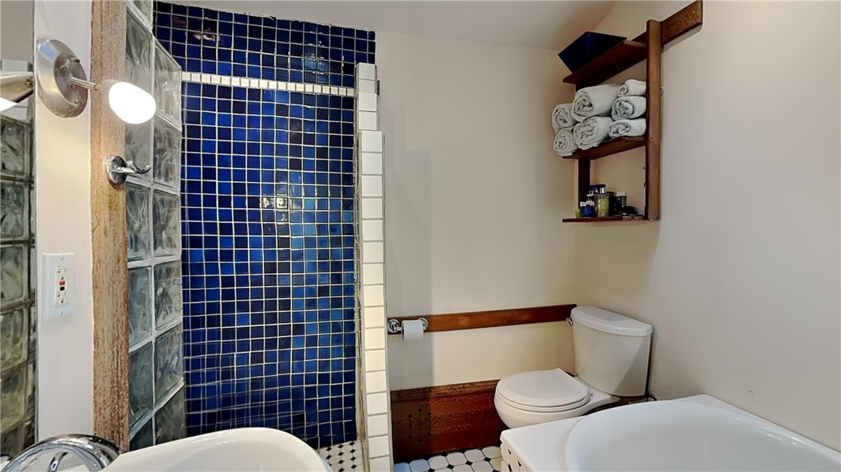 Hampton, Pennsylvania 15101, United States, 3 Bedrooms Bedrooms, ,2 BathroomsBathrooms,Residential,Active,223434