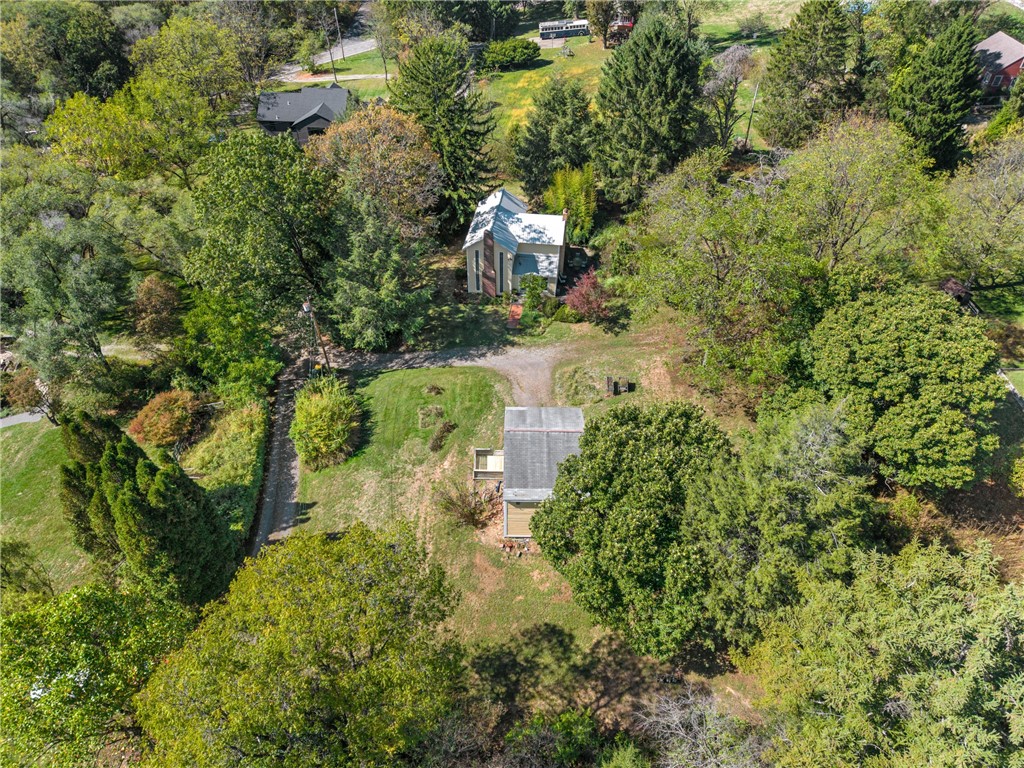 Hampton, Pennsylvania 15101, United States, 3 Bedrooms Bedrooms, ,2 BathroomsBathrooms,Residential,Active,223434