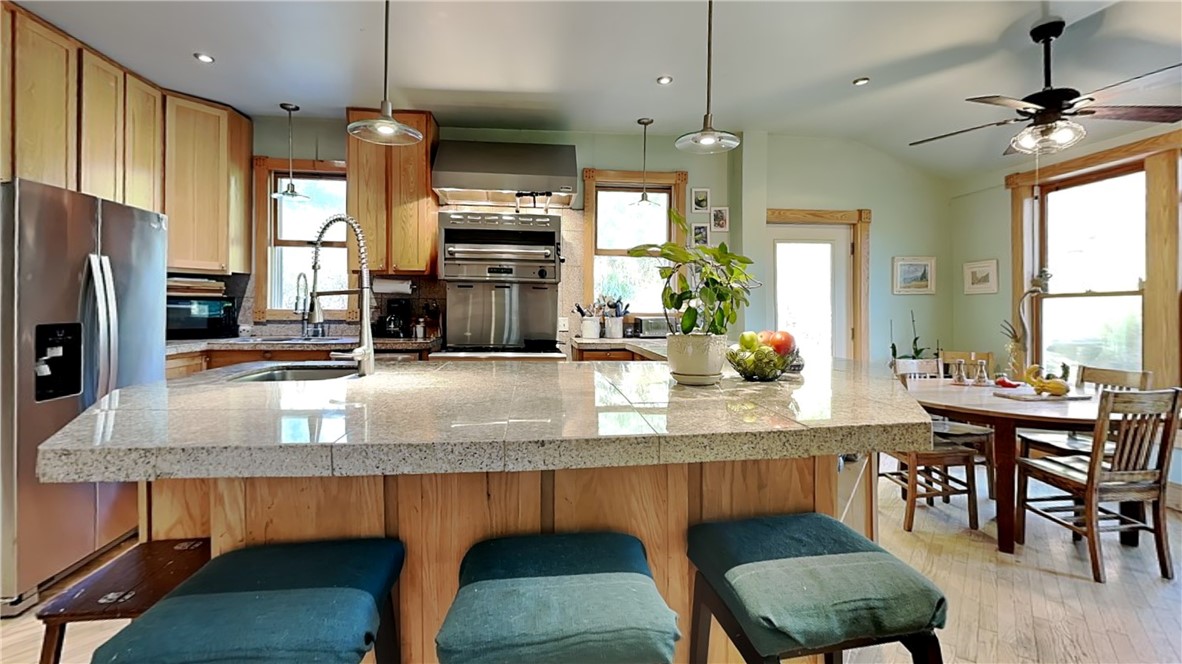 Hampton, Pennsylvania 15101, United States, 3 Bedrooms Bedrooms, ,2 BathroomsBathrooms,Residential,Active,223434