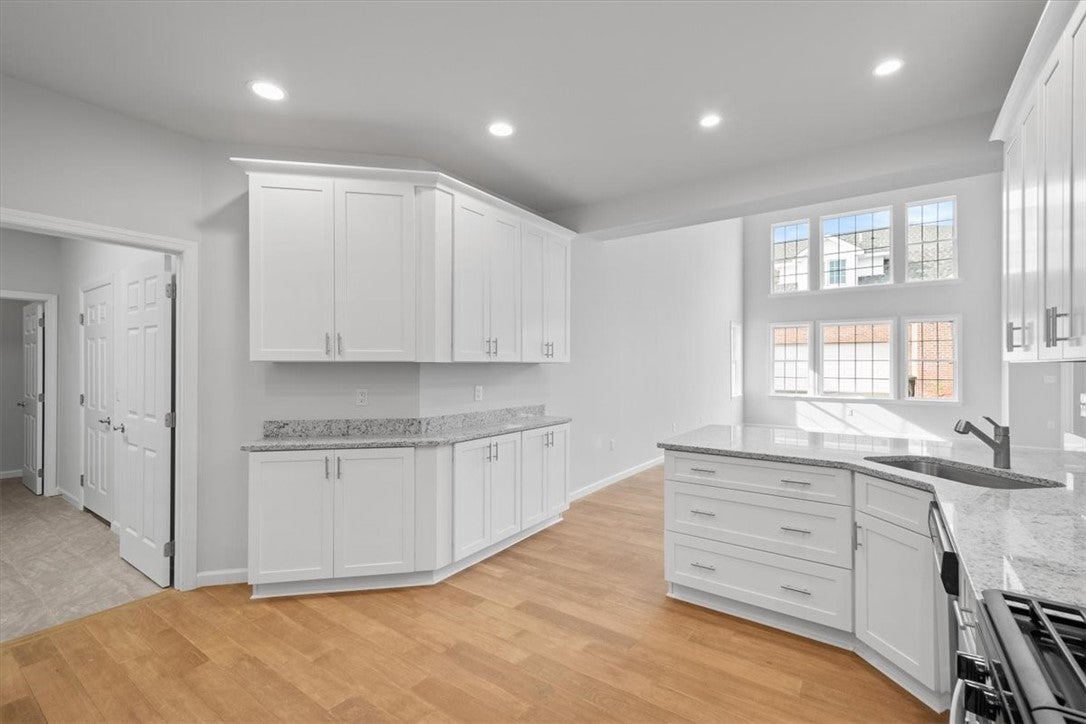 1558 NW Parkwood Pointe Dr