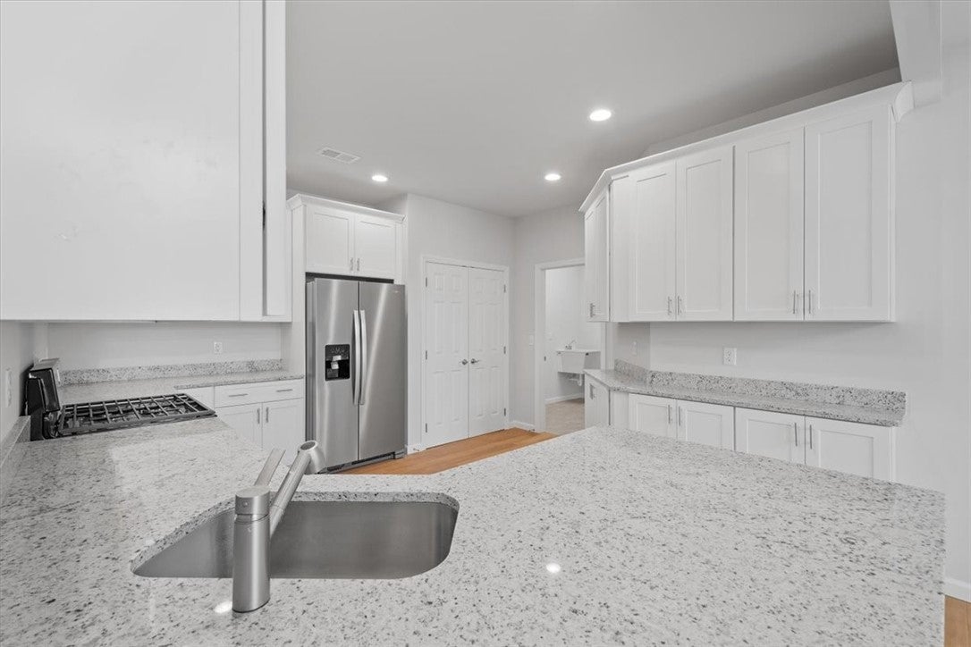1558 NW Parkwood Pointe Dr