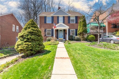 460 Thornycroft Avenue Mt. Lebanon PA 15228