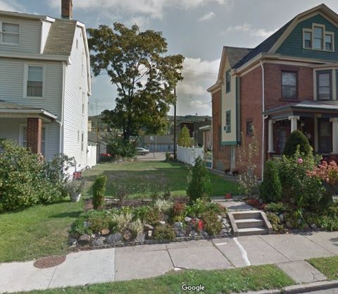 722 Maplewood Ave Ambridge PA 15003