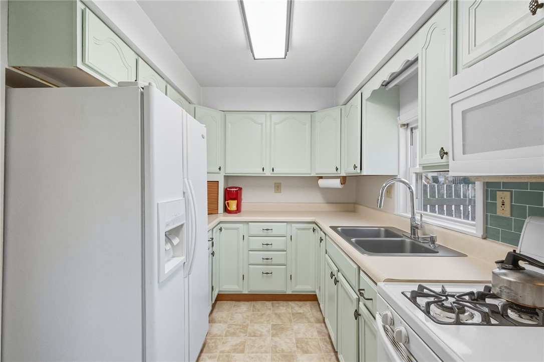 City Of But NW, Pennsylvania 16001, United States, 3 Bedrooms Bedrooms, ,2 BathroomsBathrooms,Residential,Contingent,226297