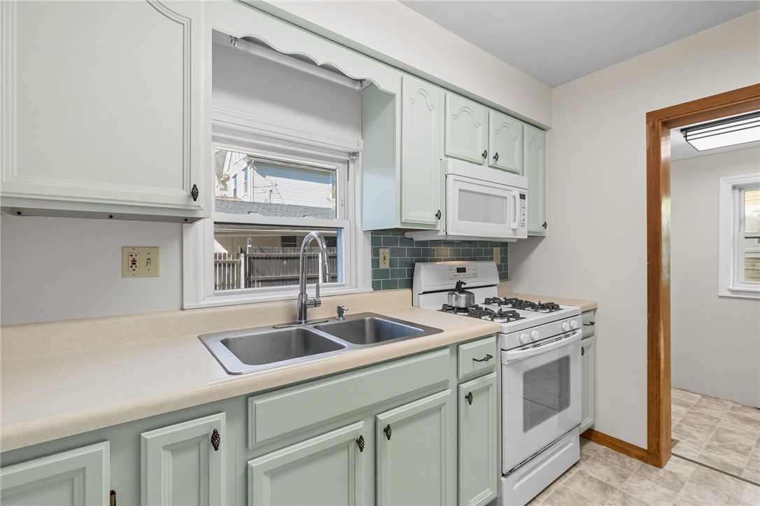 City Of But NW, Pennsylvania 16001, United States, 3 Bedrooms Bedrooms, ,2 BathroomsBathrooms,Residential,Contingent,226297