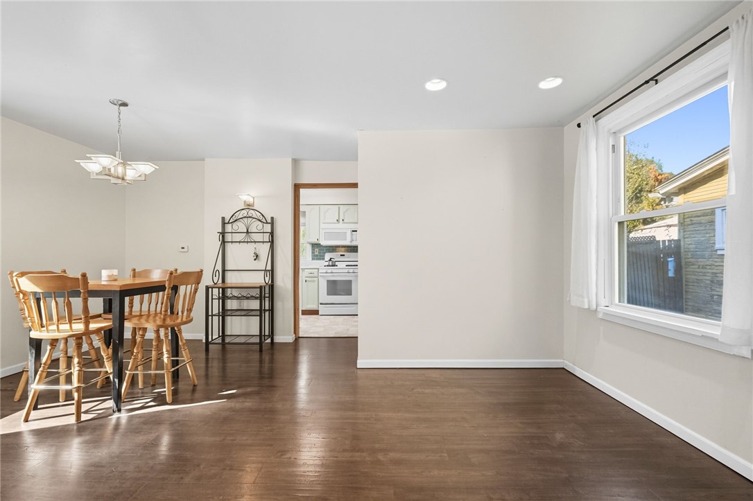 City Of But NW, Pennsylvania 16001, United States, 3 Bedrooms Bedrooms, ,2 BathroomsBathrooms,Residential,Contingent,226297