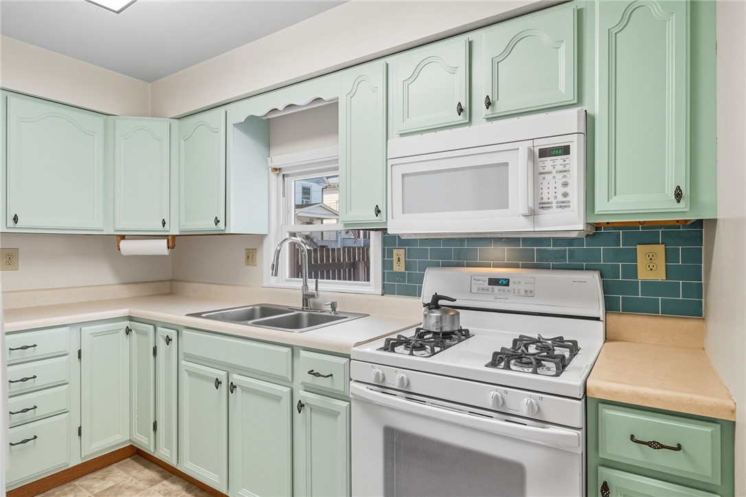 City Of But NW, Pennsylvania 16001, United States, 3 Bedrooms Bedrooms, ,2 BathroomsBathrooms,Residential,Contingent,226297