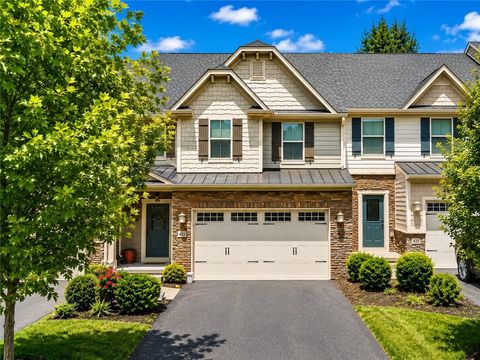 Photo of 433 Fairmont Dr, Wexford, PA 15090 (MLS # 1752840)