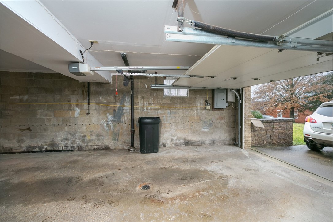 Monroeville, Pennsylvania 15146, United States, 2 Bedrooms Bedrooms, ,1 BathroomBathrooms,Residential,Active,176507