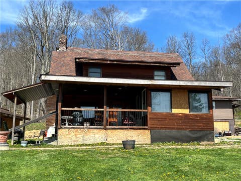 Homes For Sale - 5815 Route 711<br/> Saint Clair, PA 15944