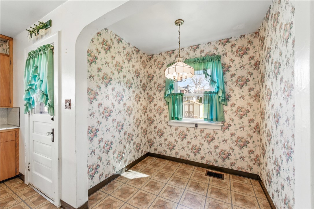 461 Service Ave Ave, Sharon, Pennsylvania image 13