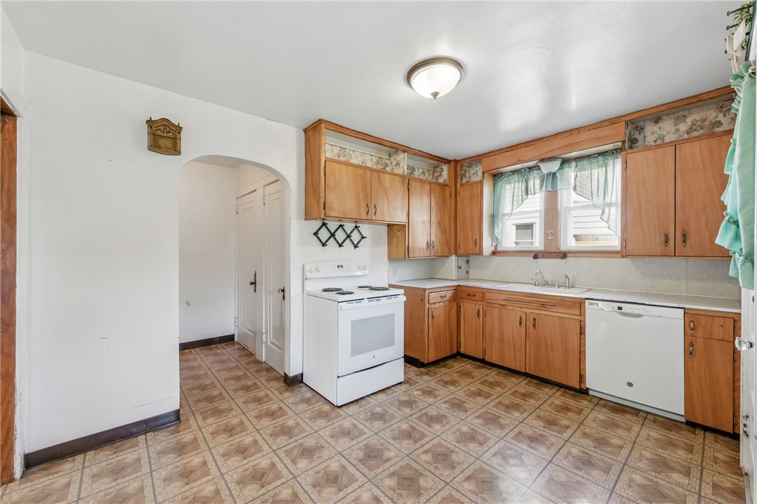 461 Service Ave Ave, Sharon, Pennsylvania image 10