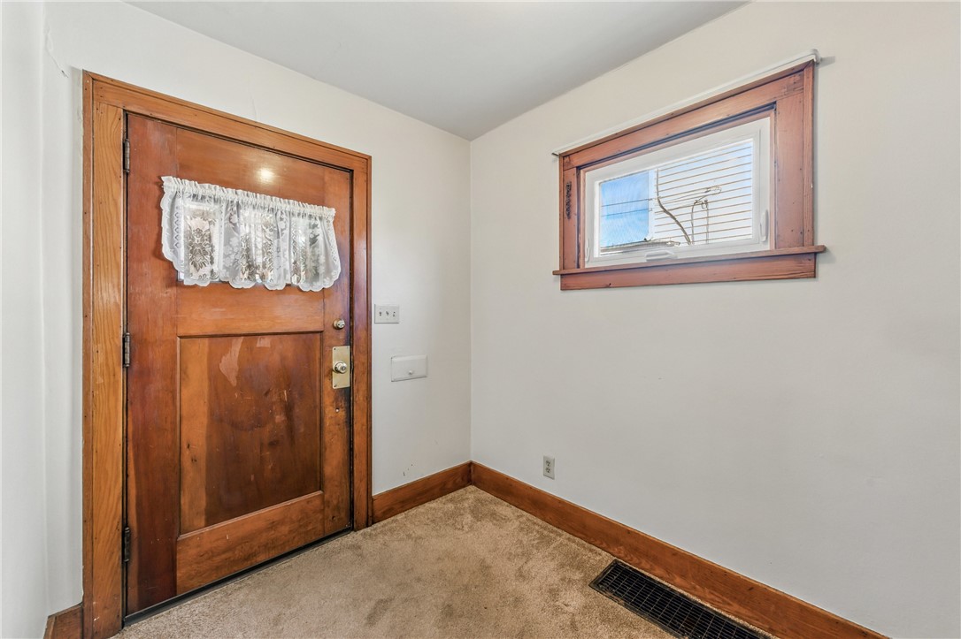461 Service Ave Ave, Sharon, Pennsylvania image 4