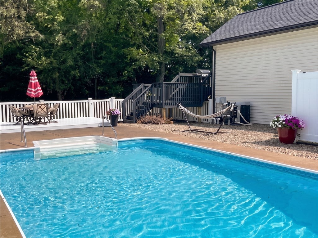 725 Niagara Trl