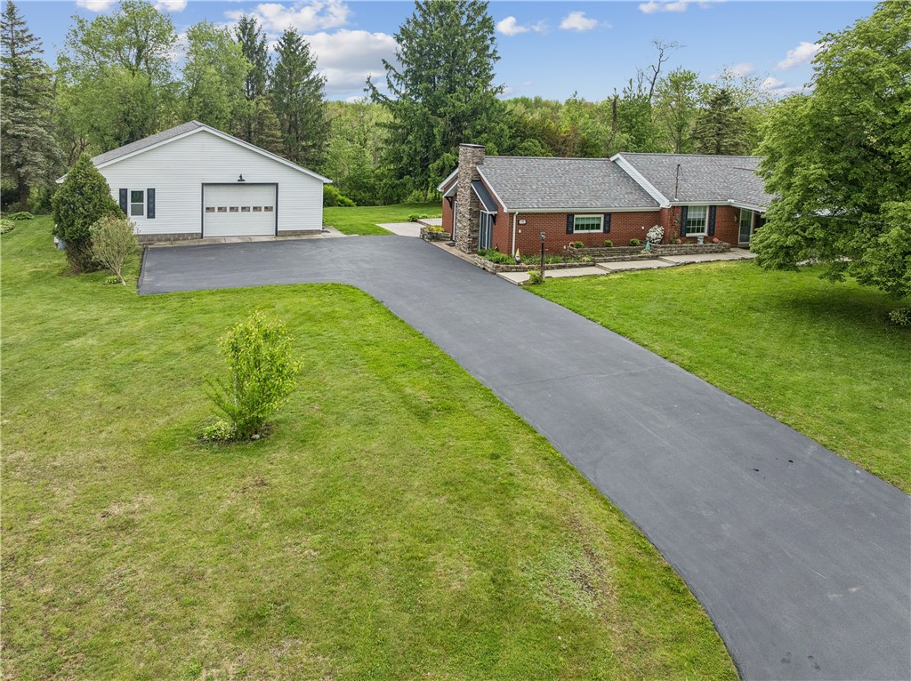 115 Lapeer Dr