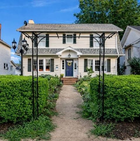 Photo of 210 E Garfield Ave, New Castle, PA 16105 (MLS # 1745212)