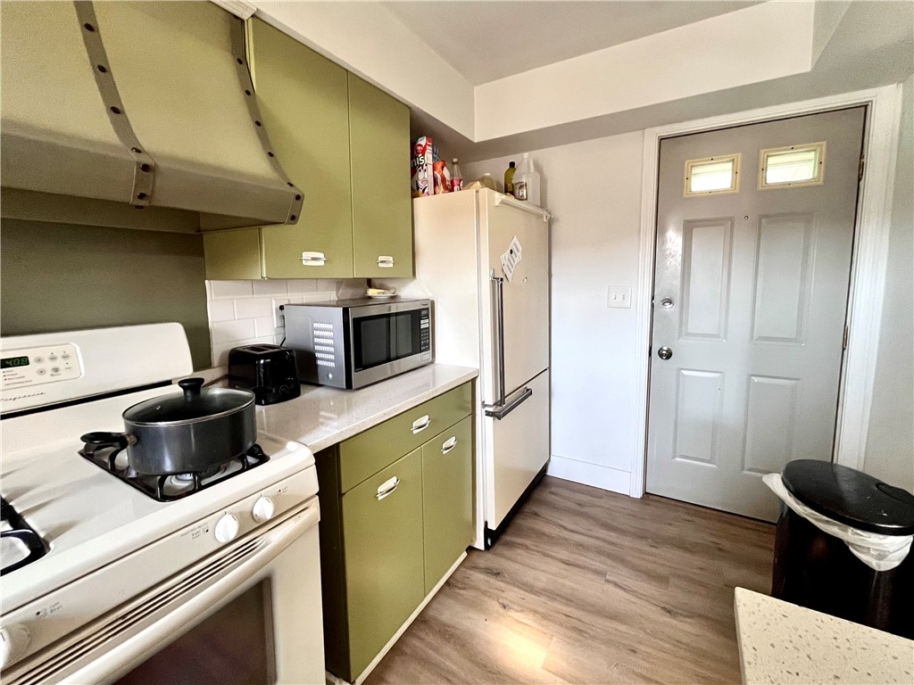 Beaver, Pennsylvania 15059, United States, 2 Bedrooms Bedrooms, ,2 BathroomsBathrooms,Residential,Active,88216