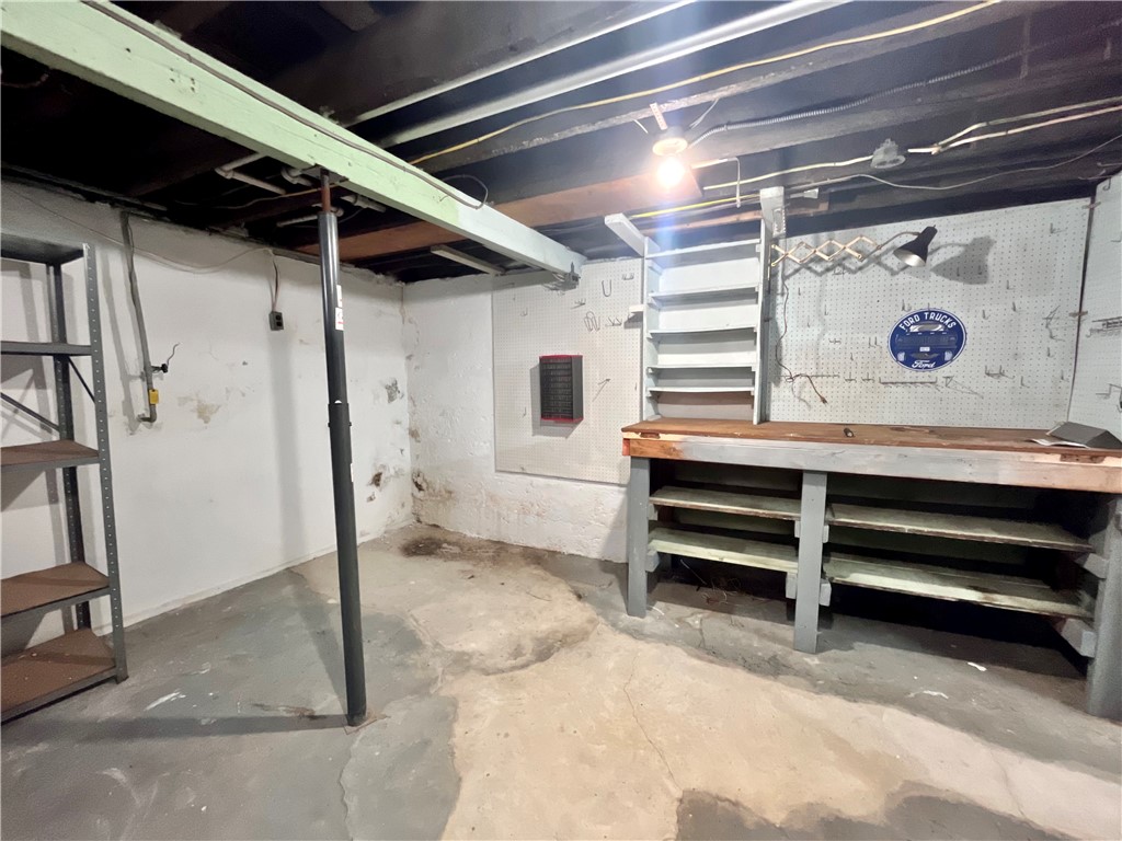 Beaver, Pennsylvania 15059, United States, 2 Bedrooms Bedrooms, ,2 BathroomsBathrooms,Residential,Active,88216