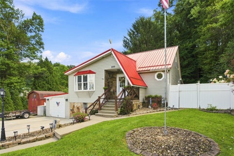 Photo for 286 Big Knob Rd