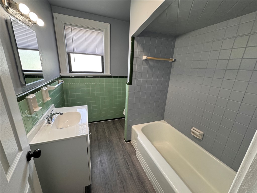 Etna, Pennsylvania 15223, United States, 4 Bedrooms Bedrooms, ,1 BathroomBathrooms,Residential,Active,81266