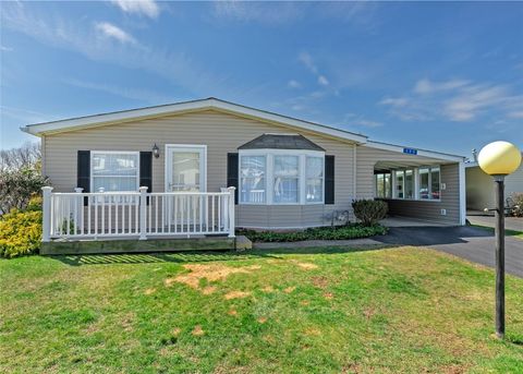 Photo of 123 Ridge Ln, Murrysville, PA 15668 (MLS # 1744713)