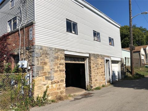 615 Natchez Street Mt Washington PA 15211