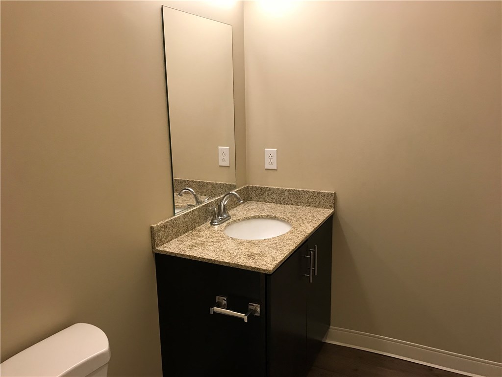 Downtown Pgh, Pennsylvania 15219, United States, 1 Bedroom Bedrooms, ,1 BathroomBathrooms,Residential,Active,234999