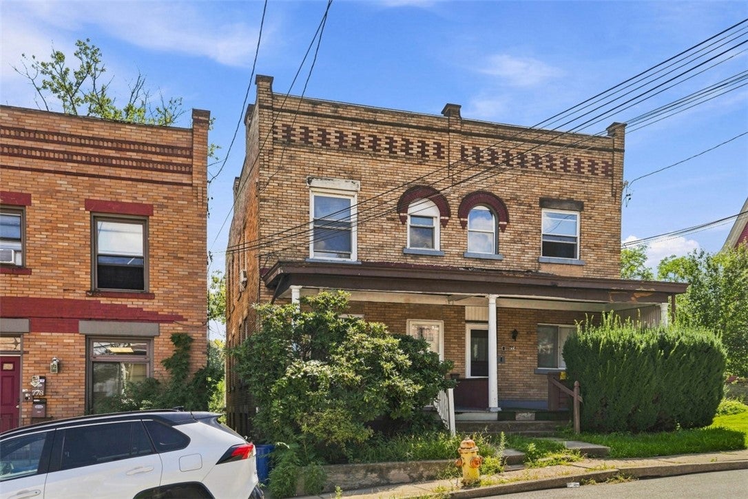 776 Hazelwood Ave