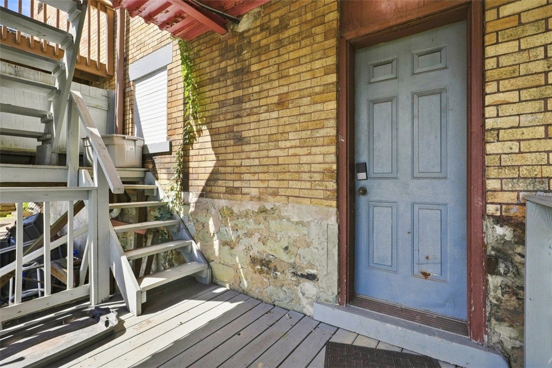 776 Hazelwood Ave