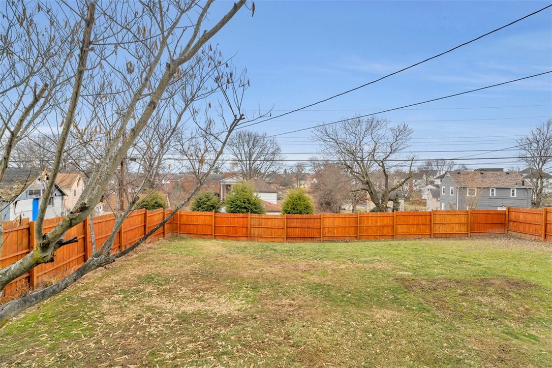 524 Constitution Circle Cir, Clairton, Pennsylvania image 34