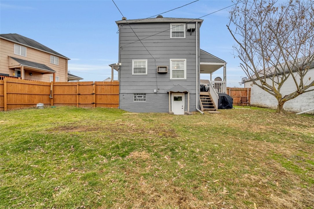 524 Constitution Circle Cir, Clairton, Pennsylvania image 3