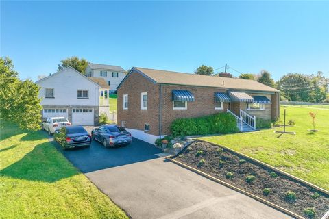 Photo of 1008 N North 88 Rd, Dry Tav/Rices Landing, PA 15357 (MLS # 1725152)