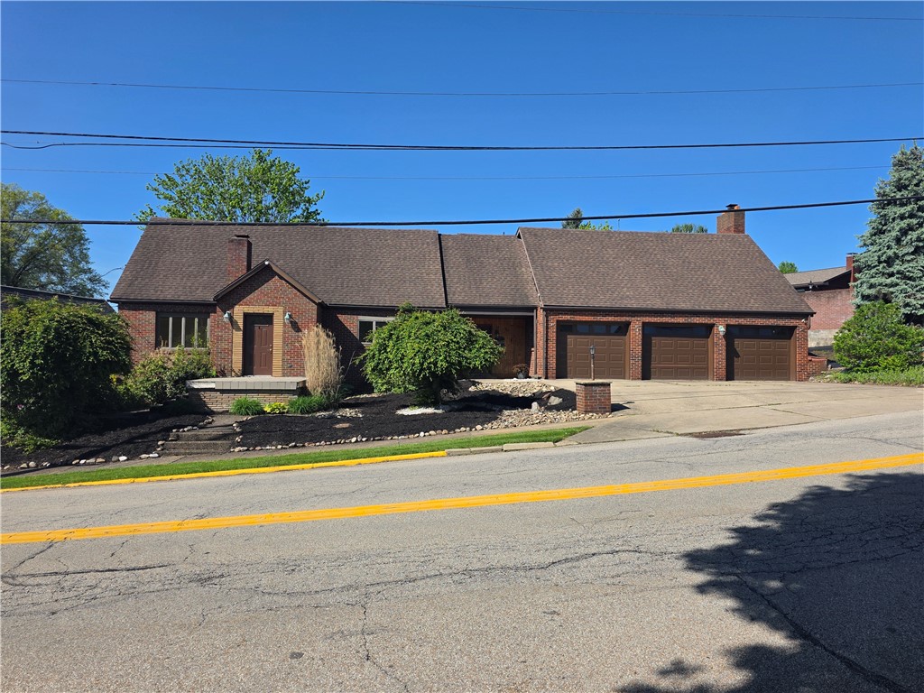 509 Pennsylvania Blvd, Jeannette, Pennsylvania image 2