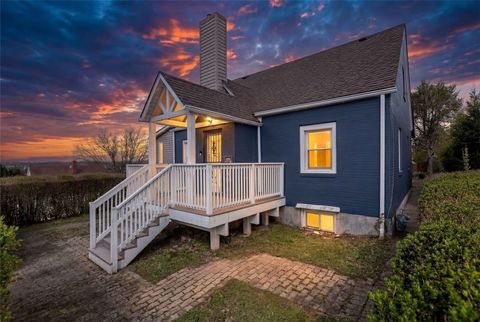 403 Oak St. West Mifflin PA 15122