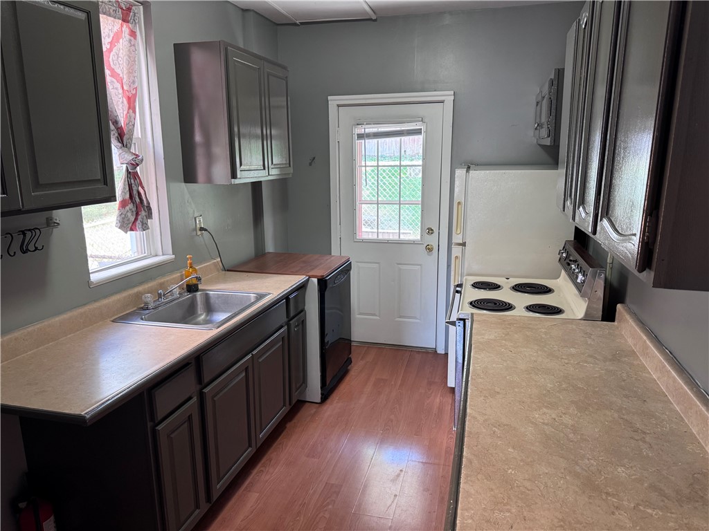 Beechview, Pennsylvania 15216, United States, 2 Bedrooms Bedrooms, ,1 BathroomBathrooms,Residential,Active,234730