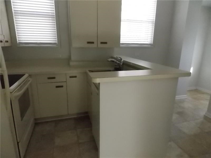 Mt Lebanon, Pennsylvania 15216, United States, 2 Bedrooms Bedrooms, ,1 BathroomBathrooms,Residential,Active,212064