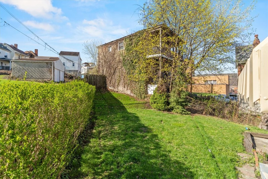 261 Mccargo St St, New Kensington, Pennsylvania image 40
