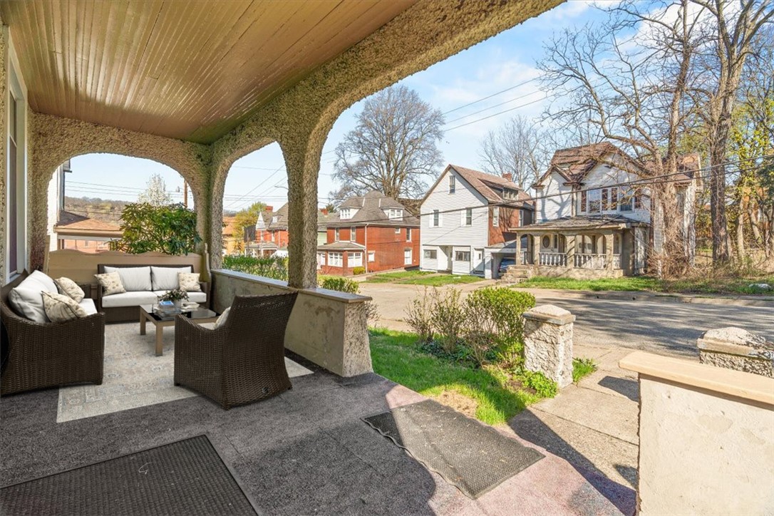 261 Mccargo St St, New Kensington, Pennsylvania image 3