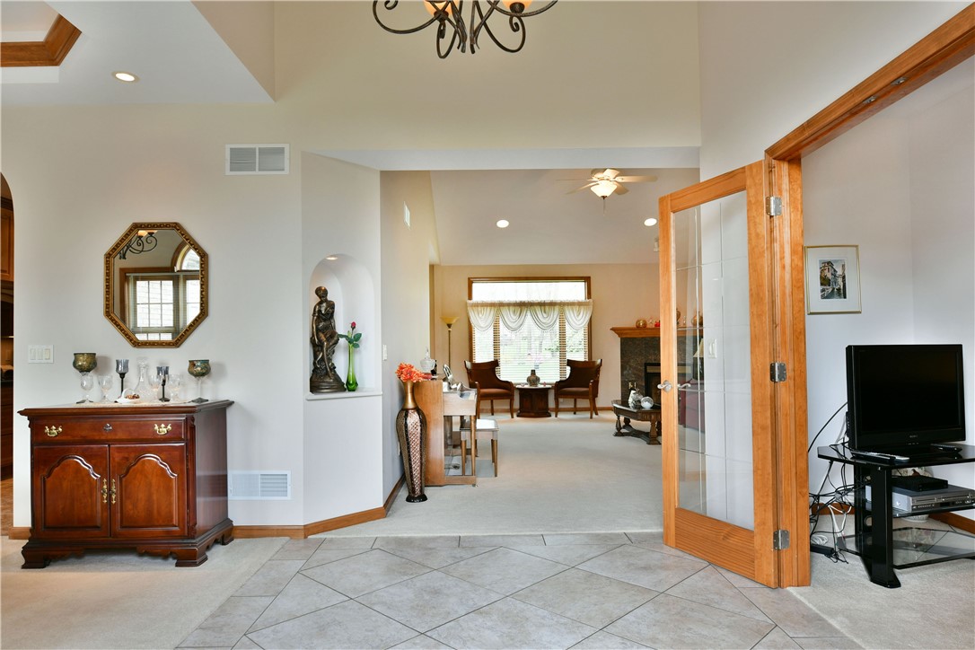 3461 Silver Ridge Ct Ct, Hermitage, Pennsylvania image 5