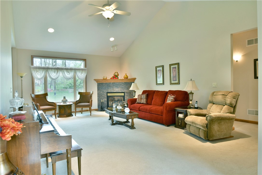 3461 Silver Ridge Ct Ct, Hermitage, Pennsylvania image 11