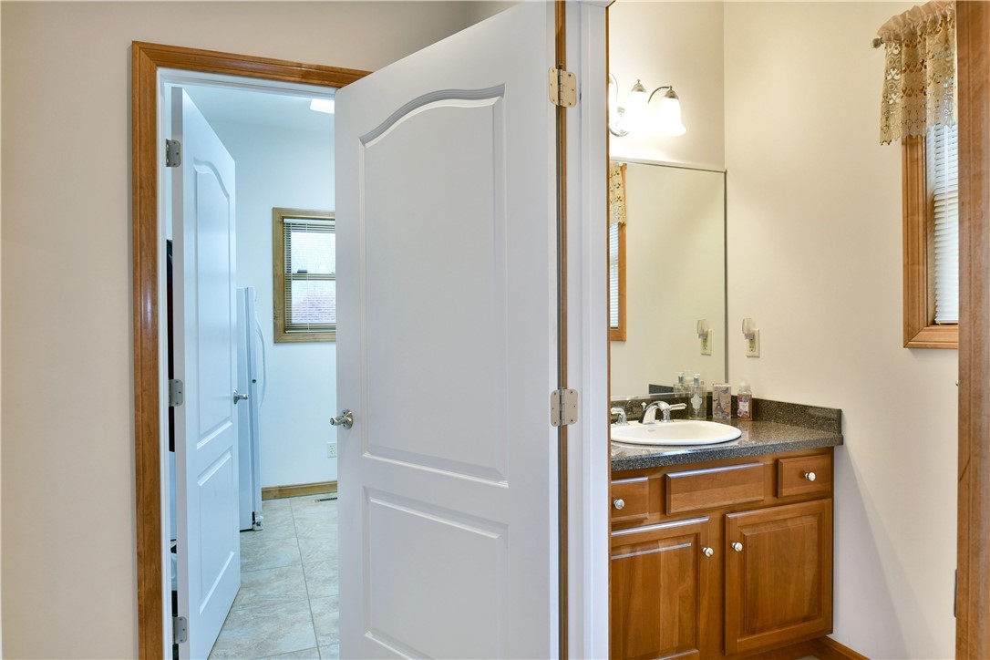 3461 Silver Ridge Ct Ct, Hermitage, Pennsylvania image 21