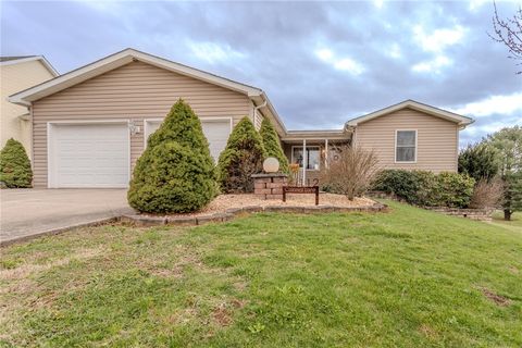 Photo of 112 Colonial Ln, Uniontown, PA 15401 (MLS # 1745804)