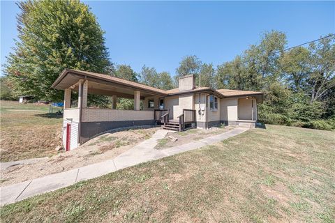 204 Marburger Rd Forward Twp PA 16033