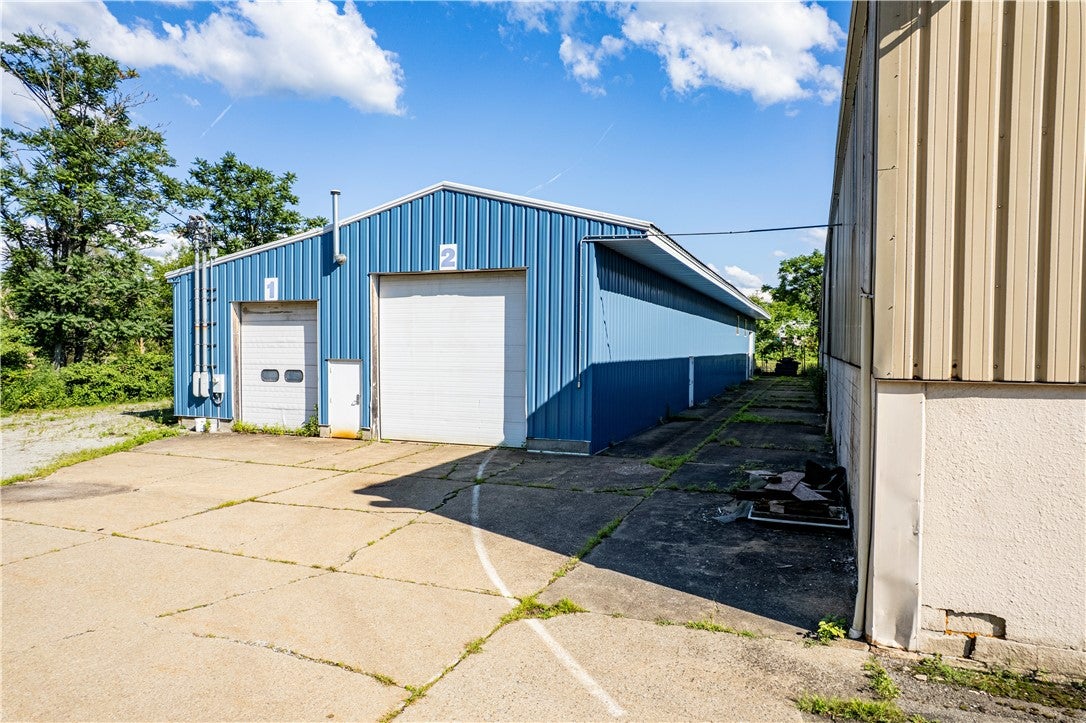1335 S Main St