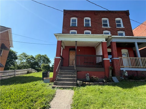 Townhouse For Sale - 519 1st St. St<br/> Charleroi Boro, PA 15022