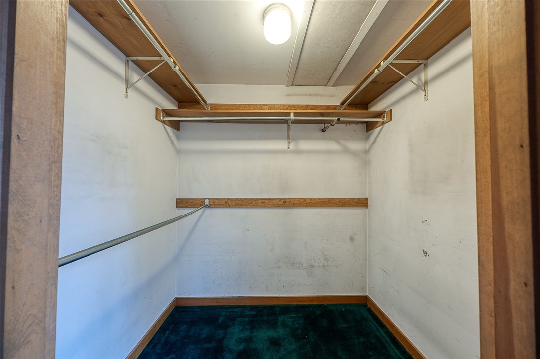 Ross Twp, Pennsylvania 15229, United States, 4 Bedrooms Bedrooms, ,3 BathroomsBathrooms,Residential,Active,80712