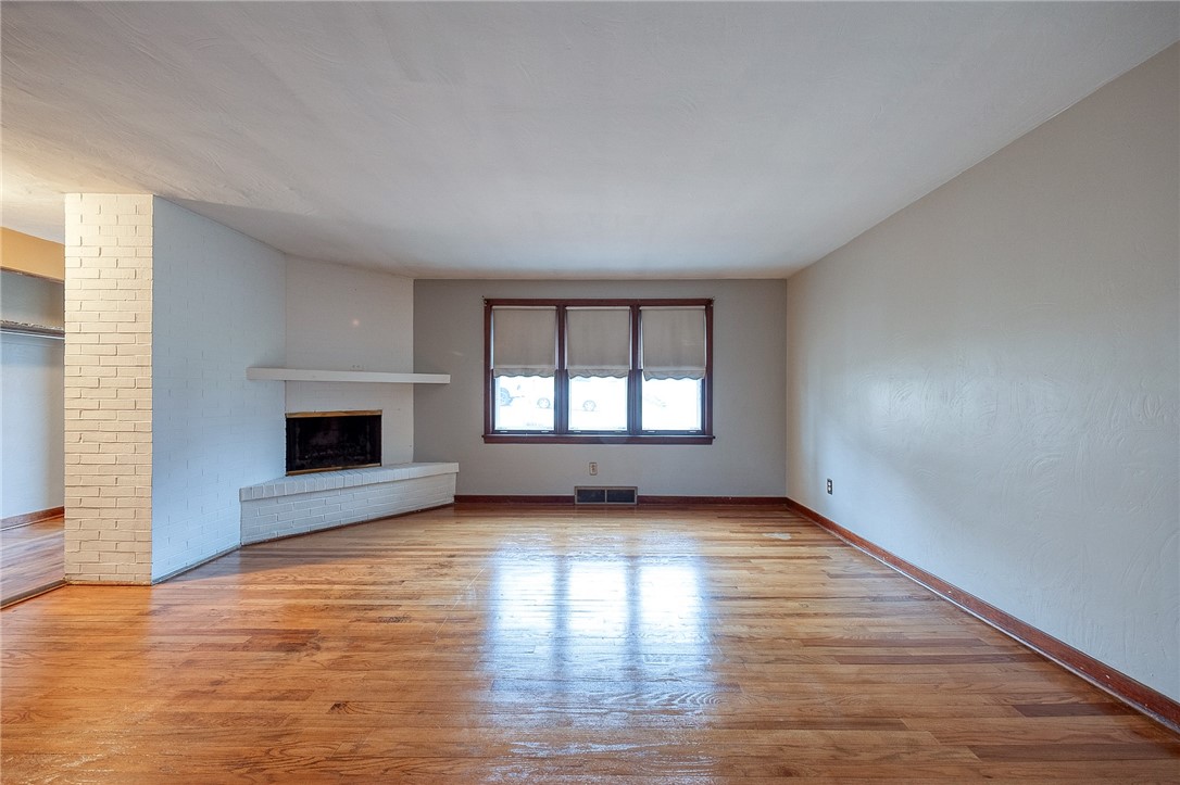 Ross Twp, Pennsylvania 15229, United States, 4 Bedrooms Bedrooms, ,3 BathroomsBathrooms,Residential,Active,80712