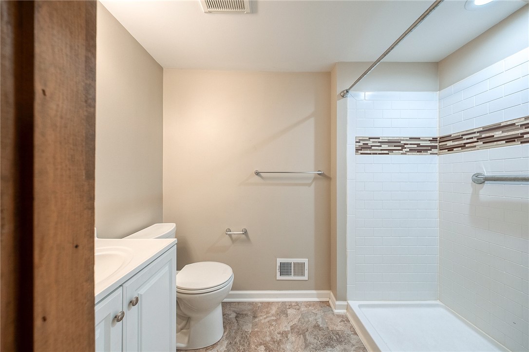 Ross Twp, Pennsylvania 15229, United States, 4 Bedrooms Bedrooms, ,3 BathroomsBathrooms,Residential,Active,80712